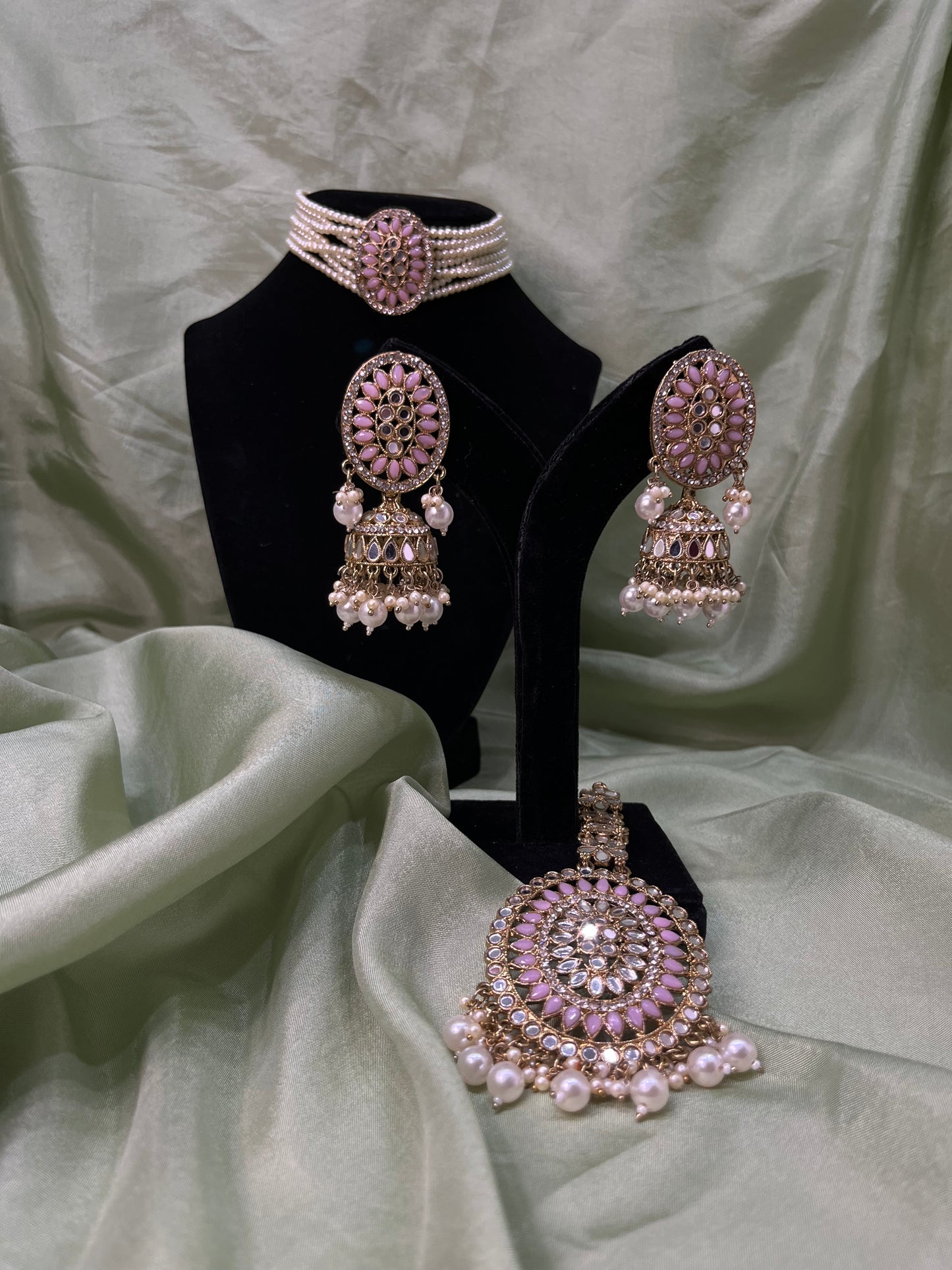 Baby pink choker set