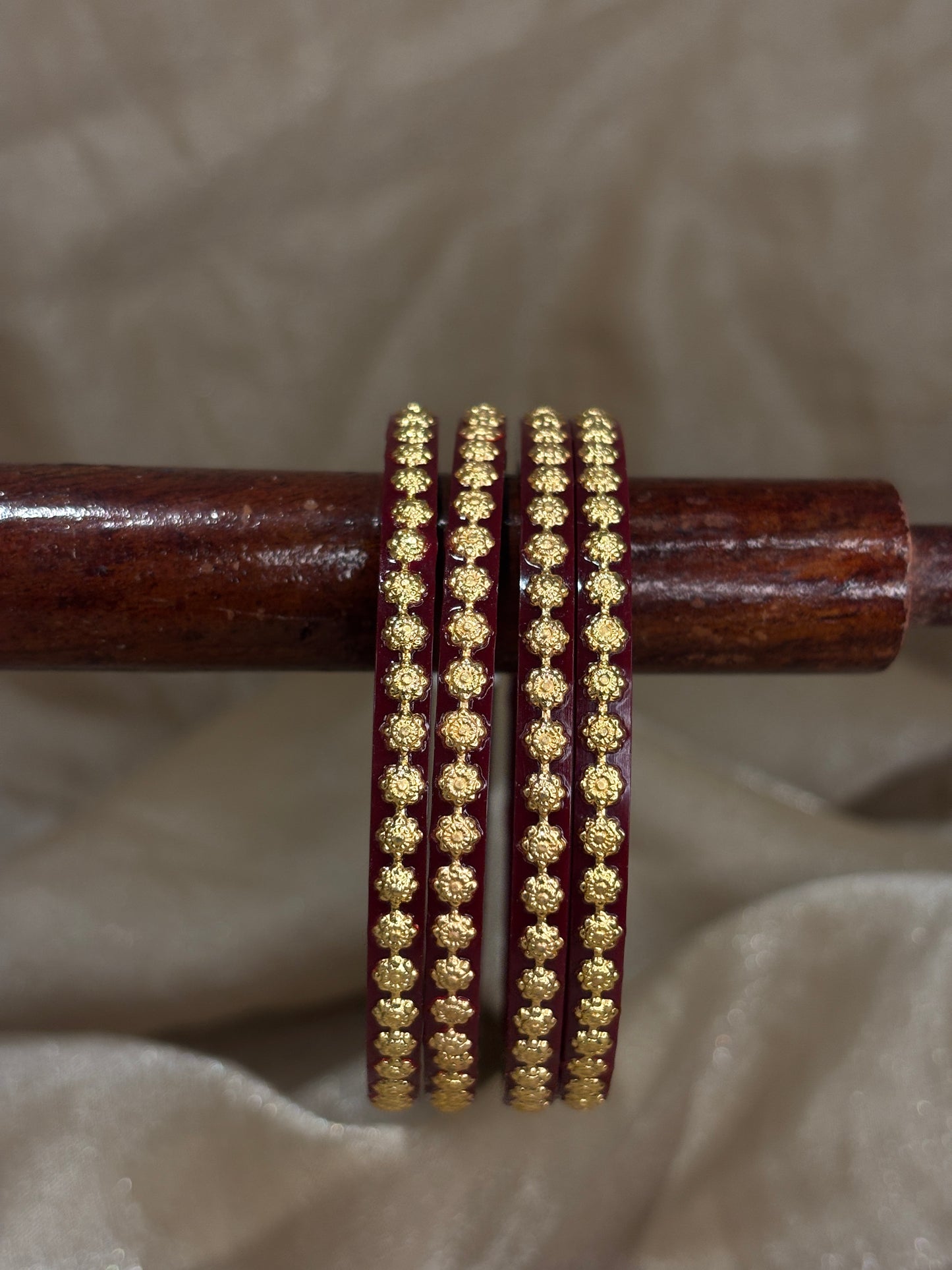 Gold accent choora bangle