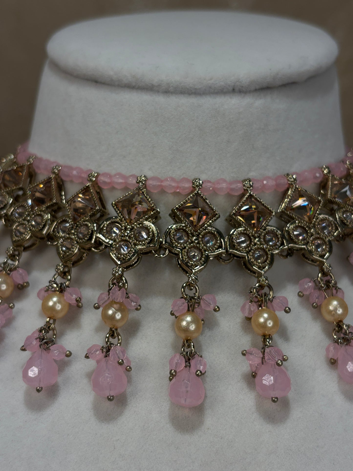 Baby pink choker set