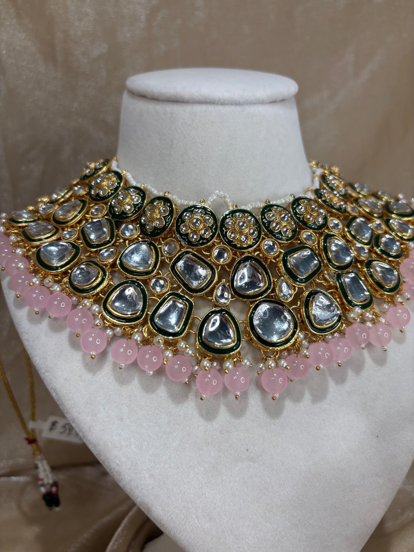 Baby pink uncut kundan statement necklace