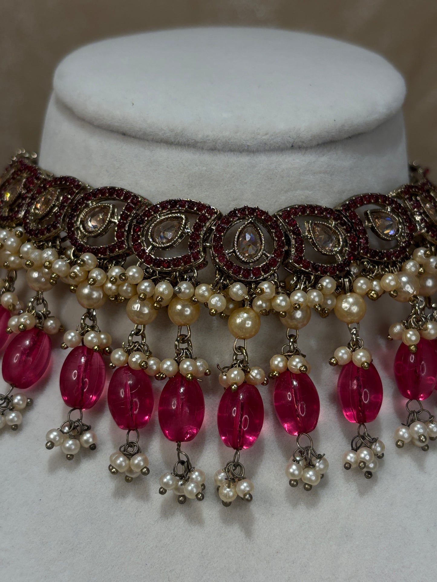 Hot pink choker set