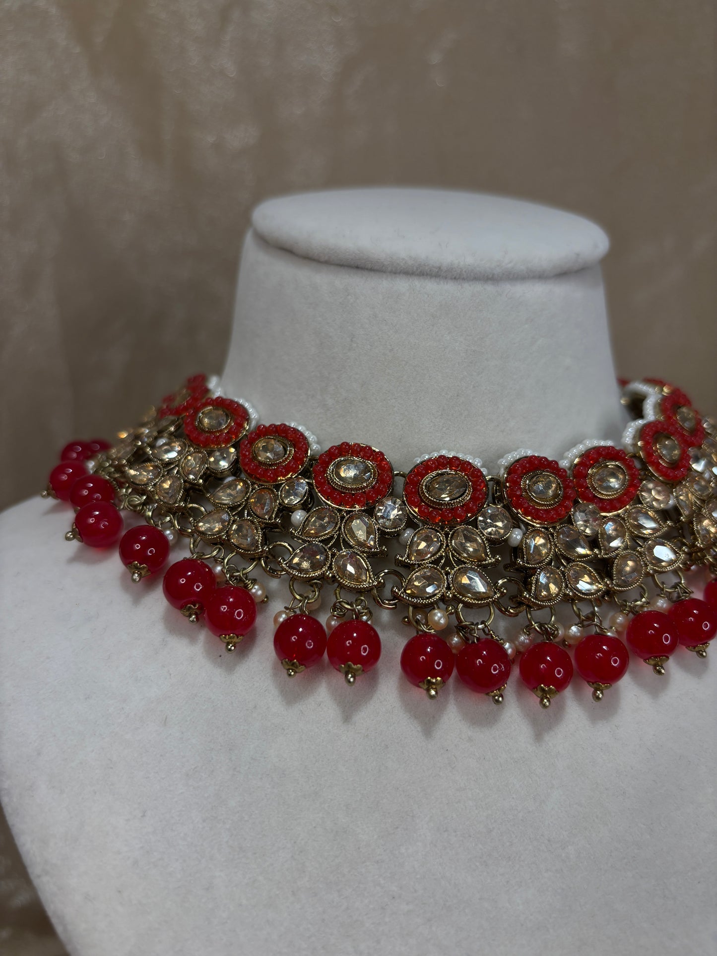Red necklace set