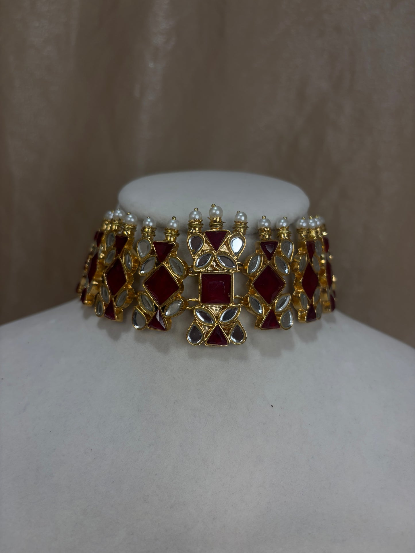Maroon thappa kundan set
