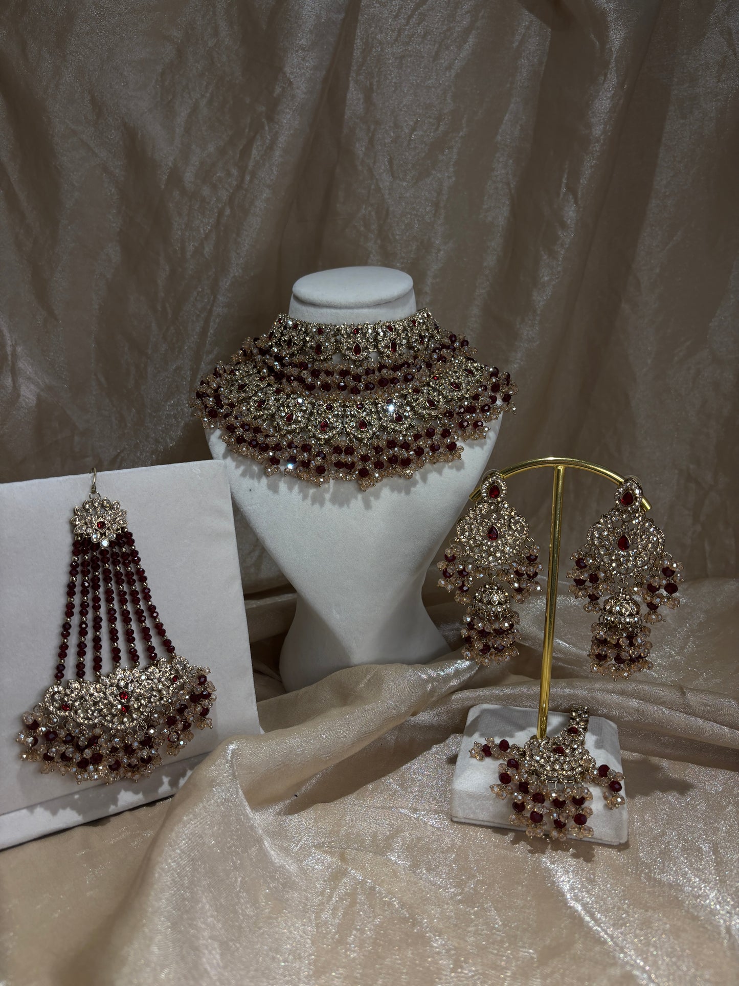 Heavy maroon set