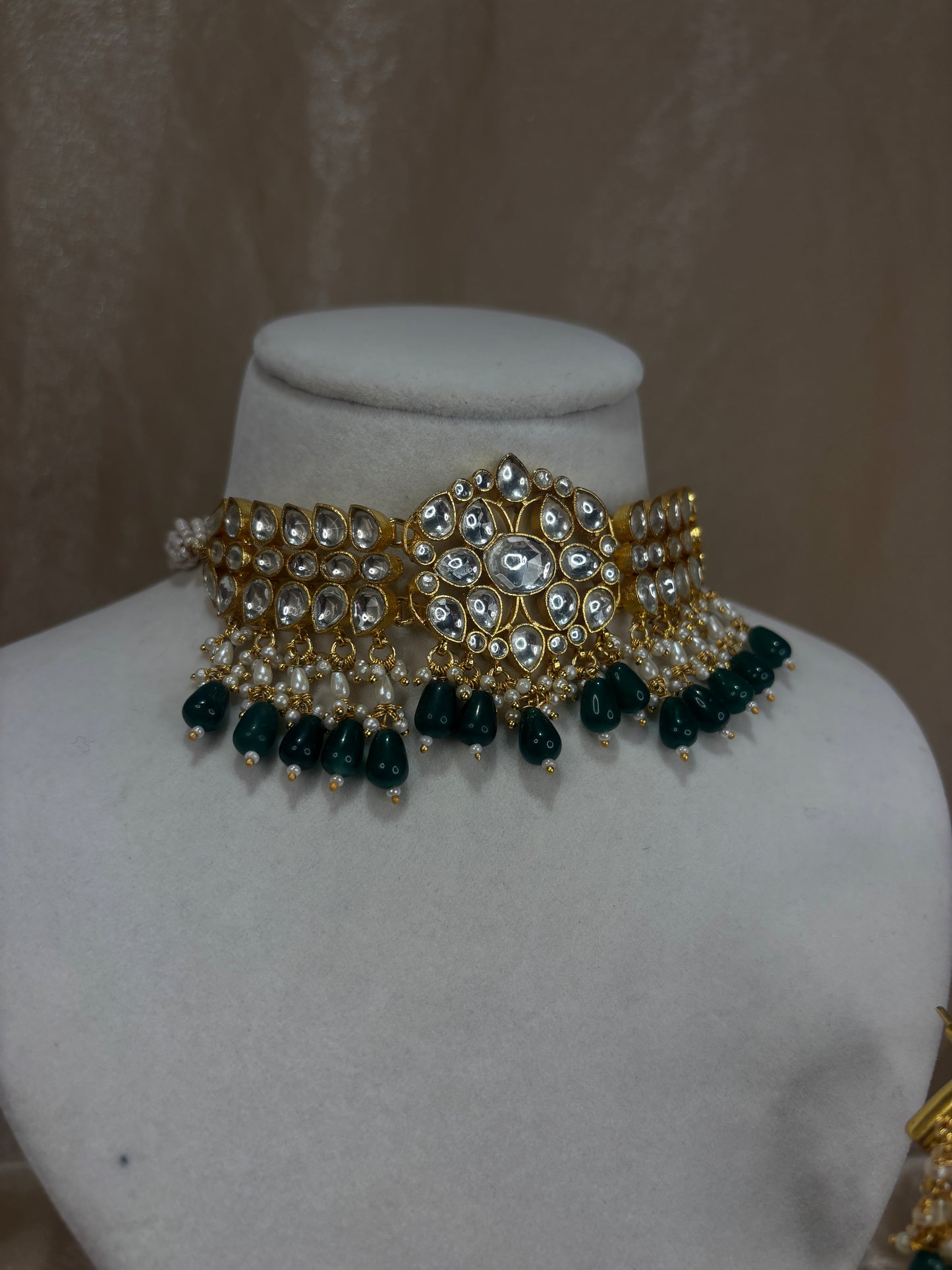 Emerald green choker