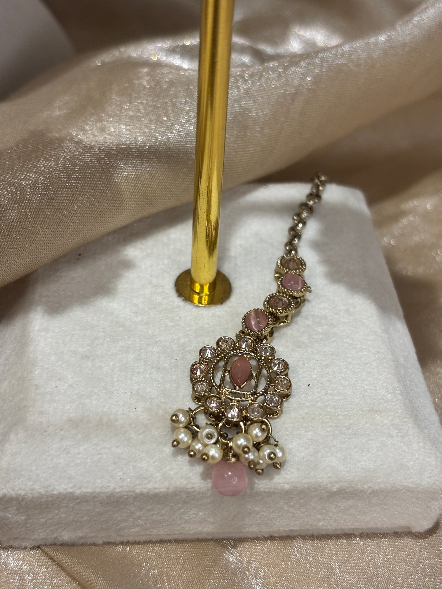 Baby pink choker set