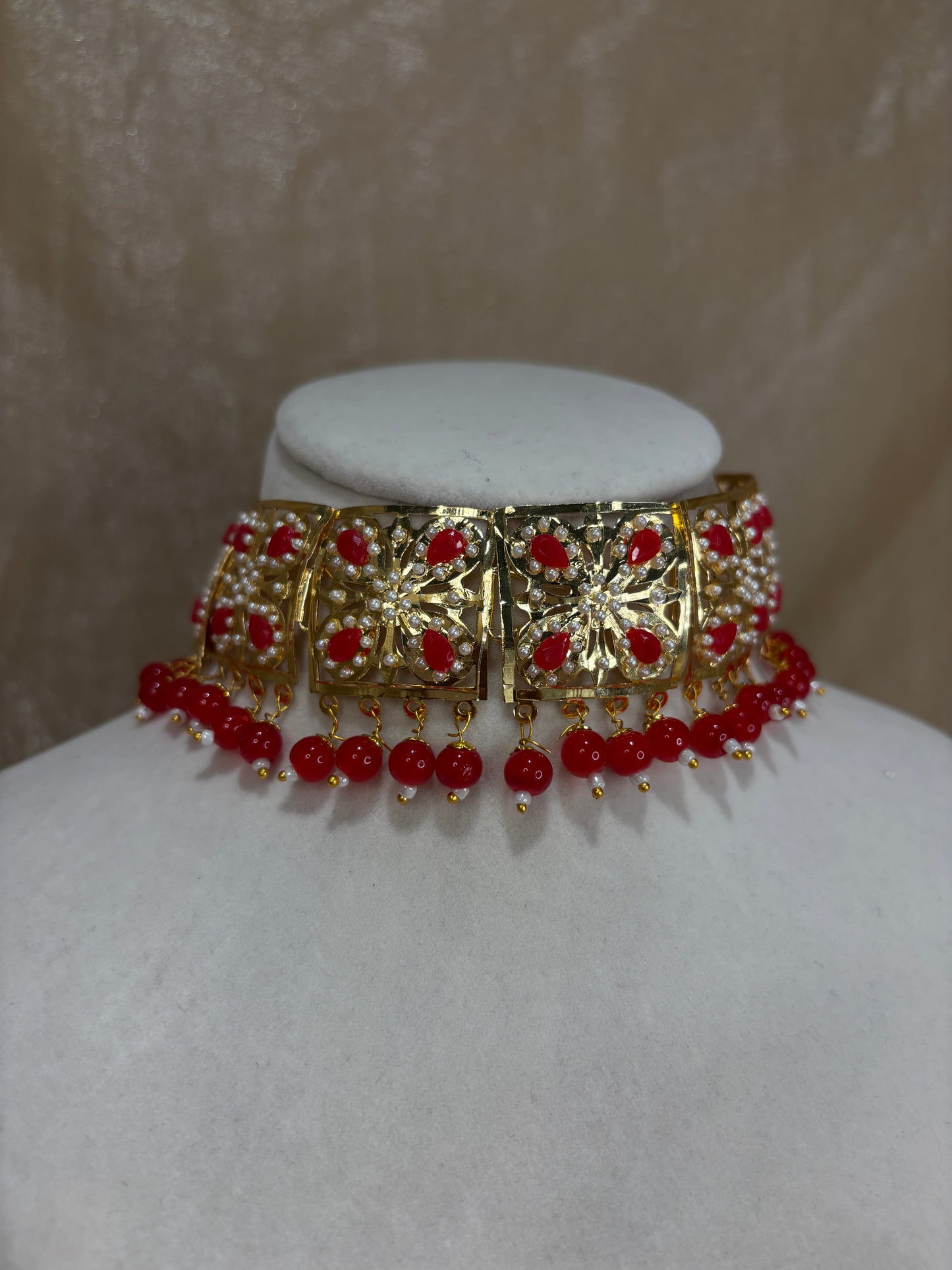 Red jadau choker set