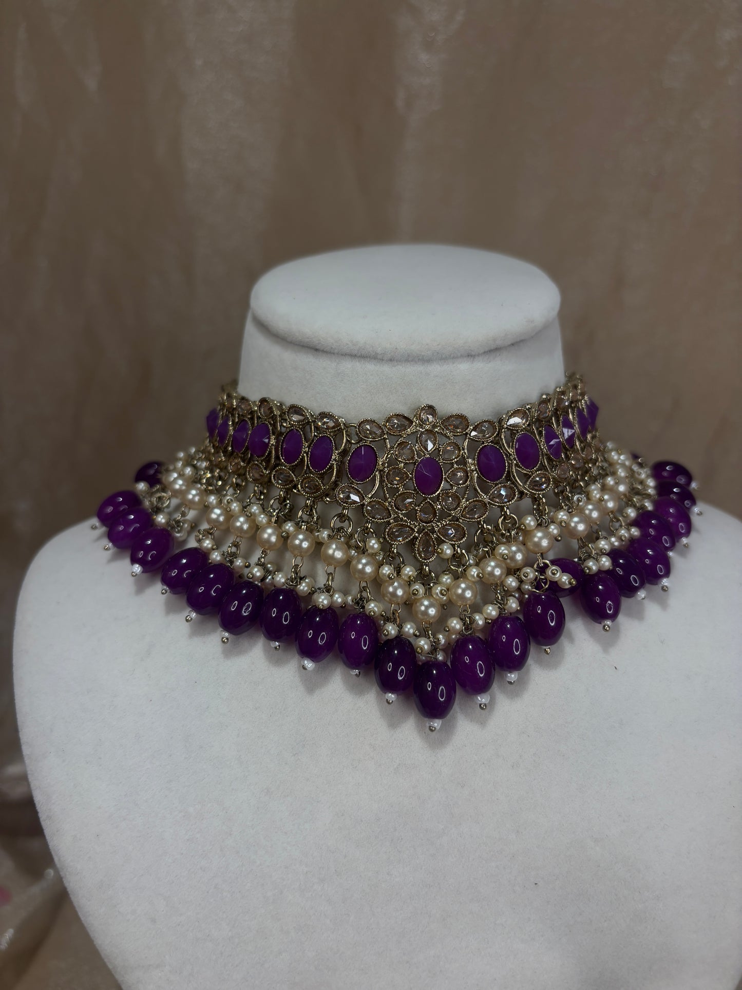 Purple choker set
