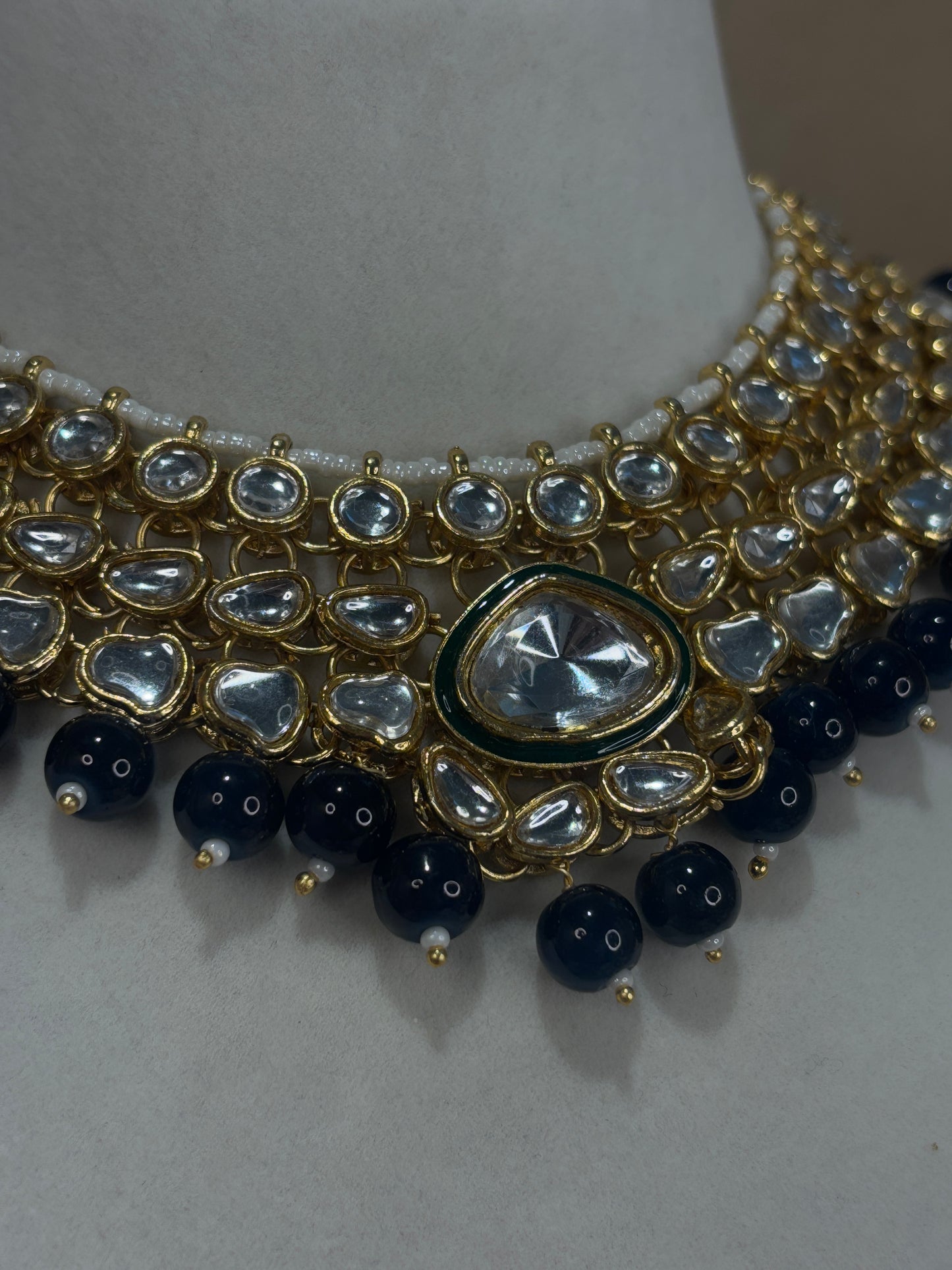 Navy blue necklace set