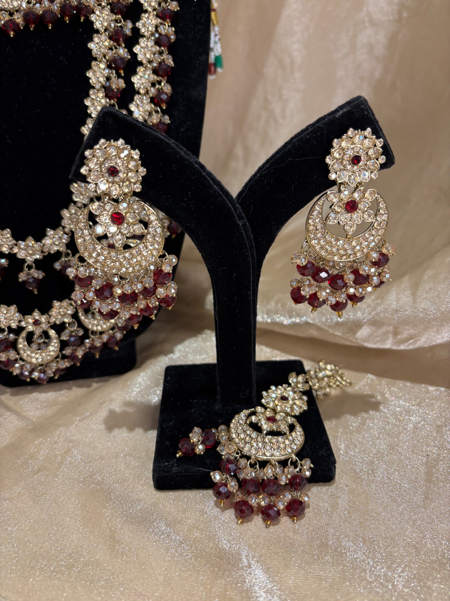 Heavy maroon set