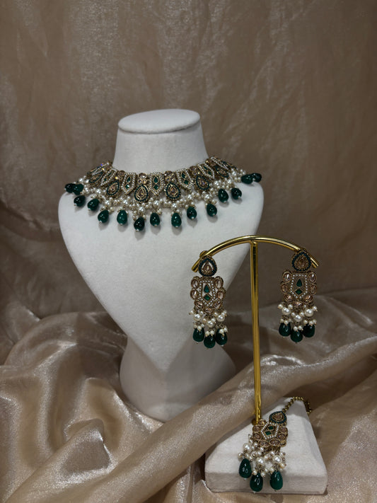 Emearld green choker set