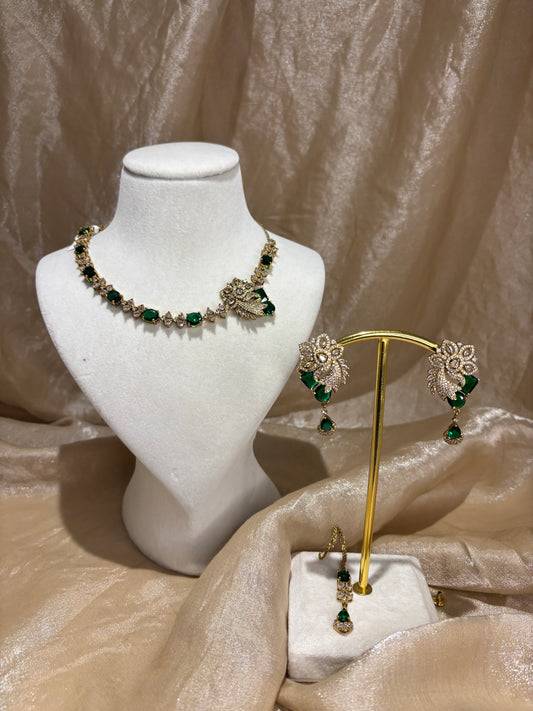 Emerald green necklace