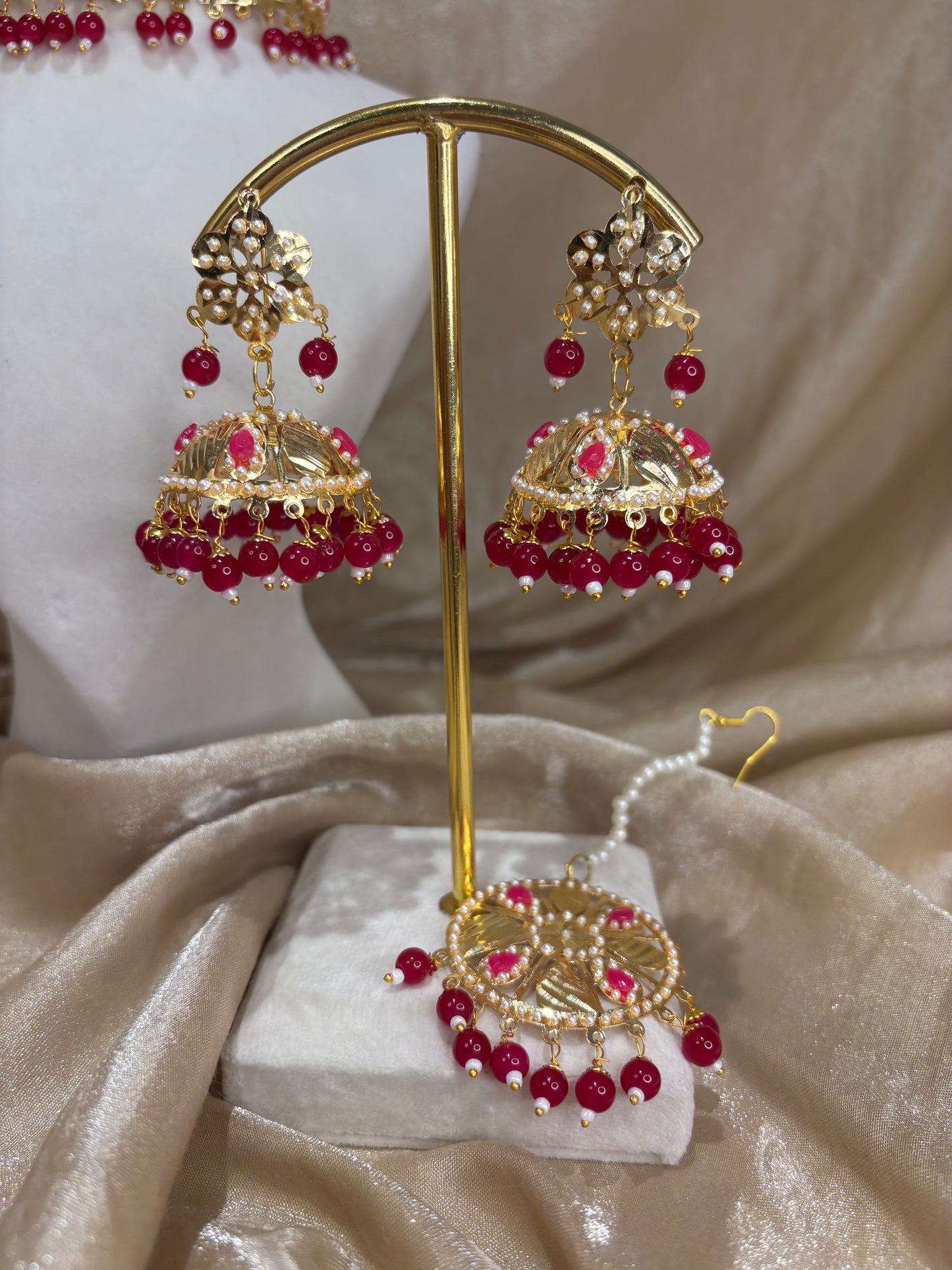 Hot pink jadau choker set