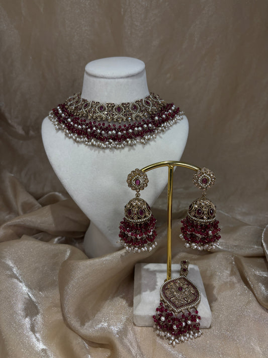 Heavy maroon necklace set