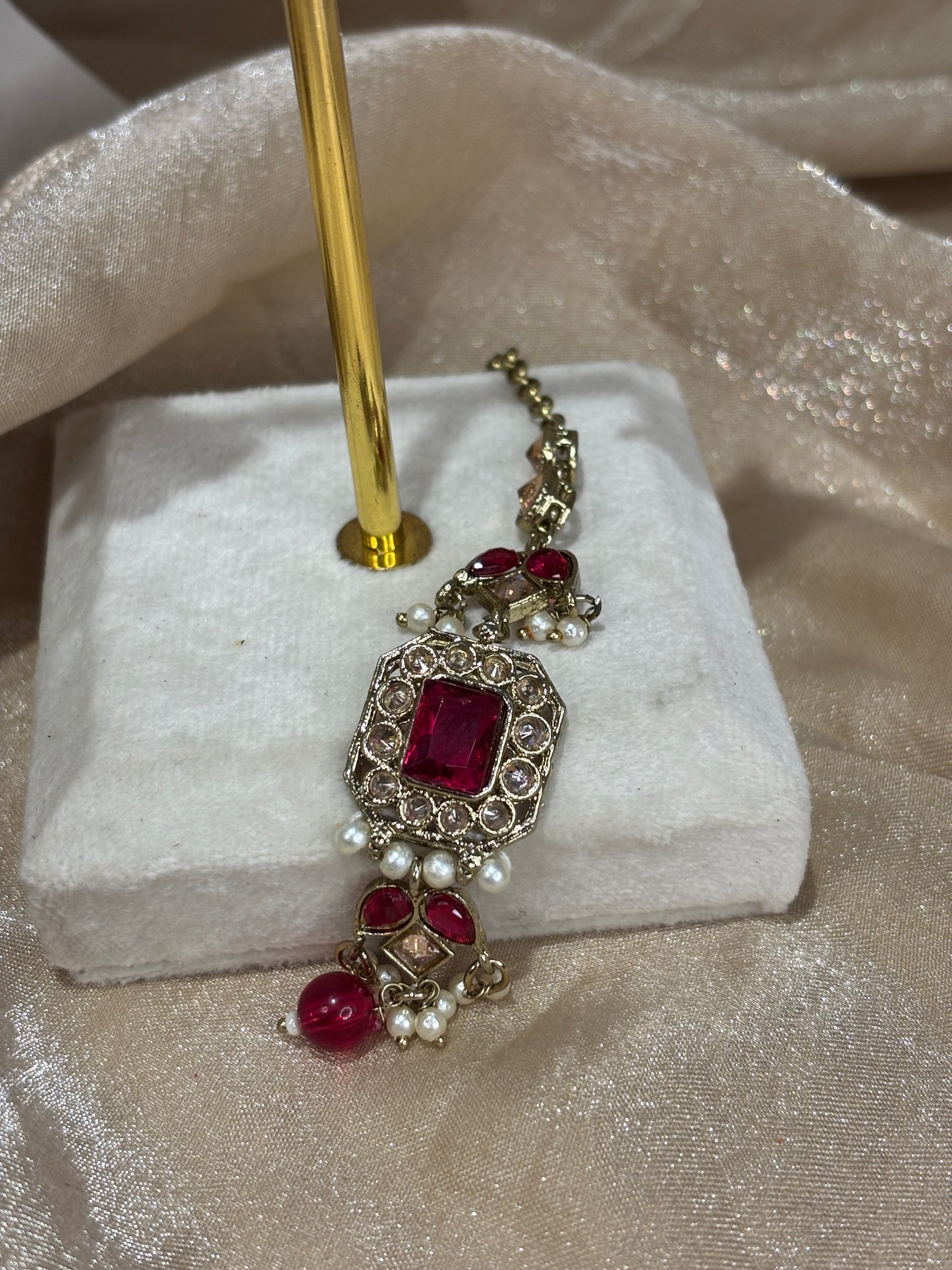 Hot pink choker set