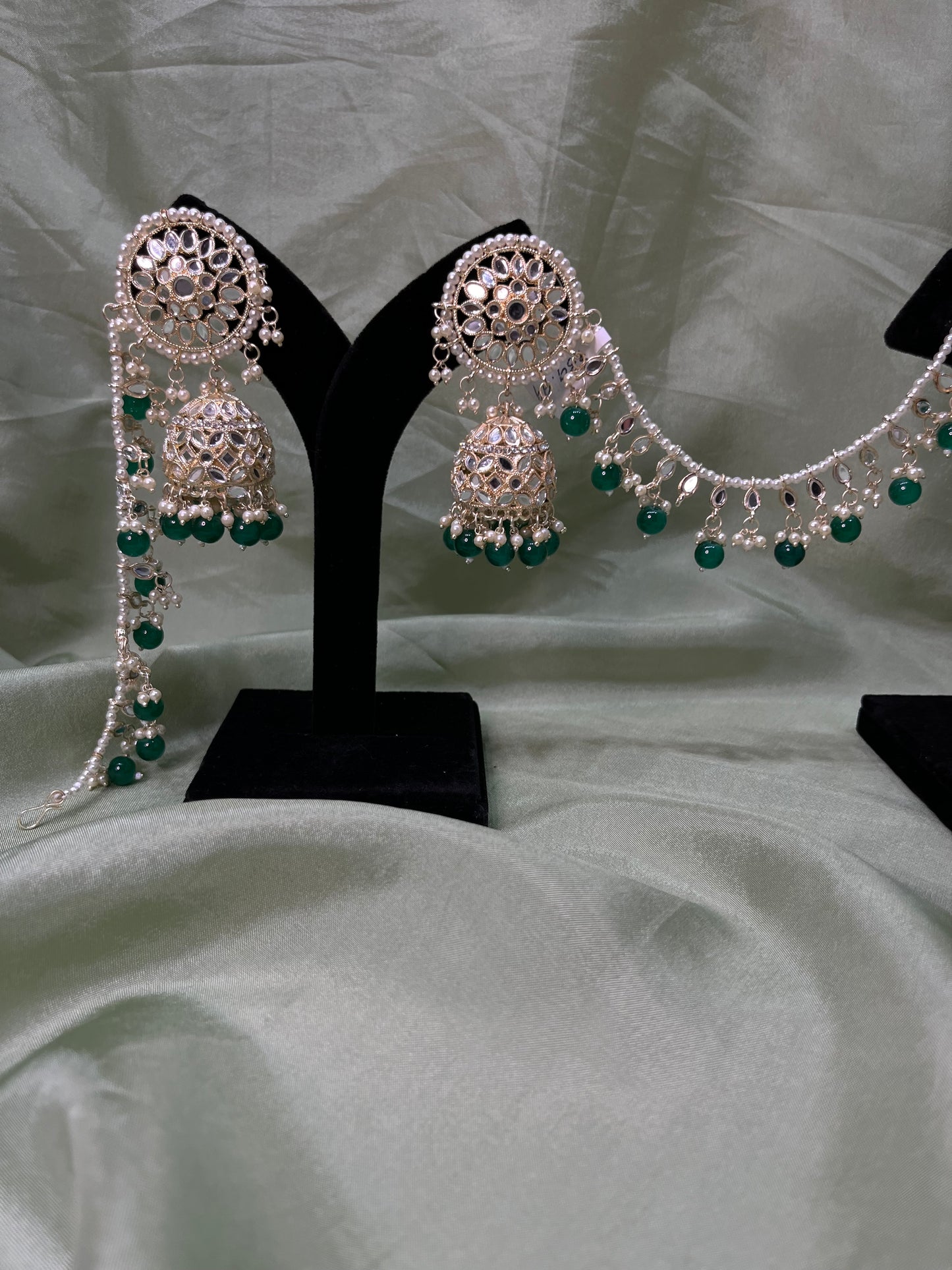 Emerald green sahare earrings