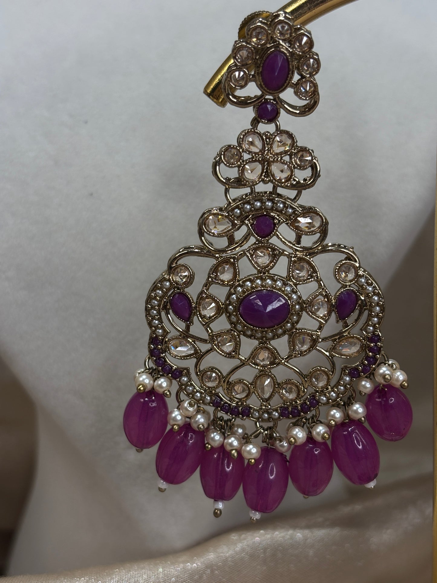 Purple choker set