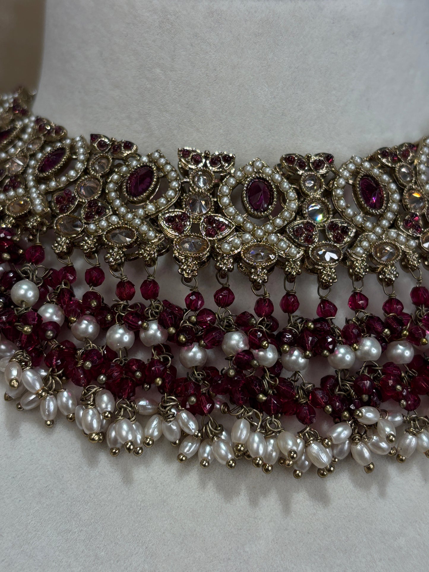 Heavy maroon necklace set