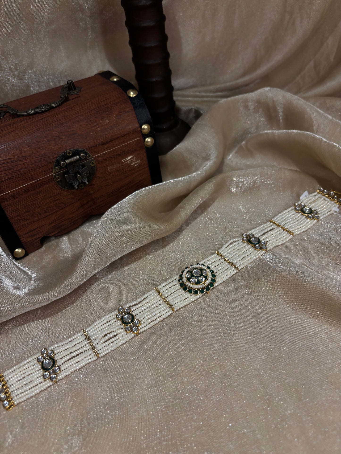 Emerald green matha Patti