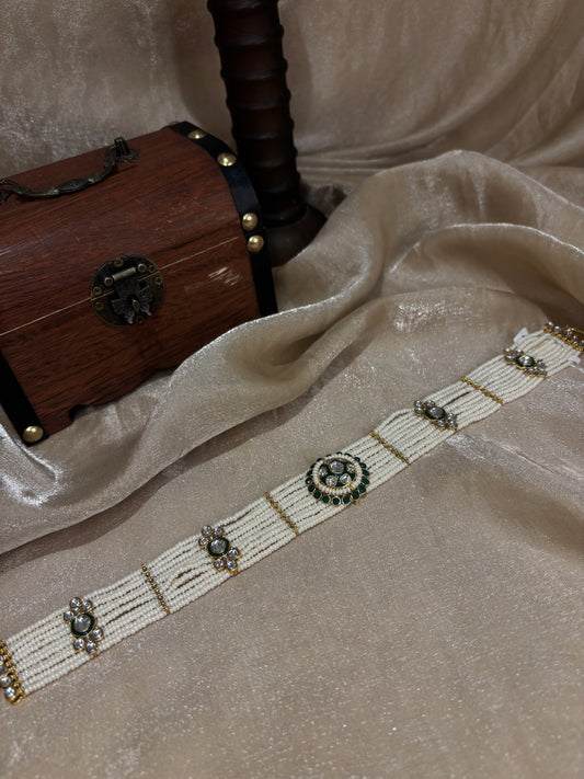Emerald green matha Patti