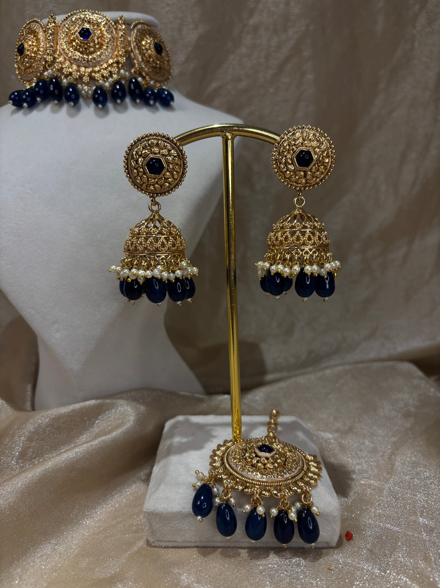 Navy blue antique gold choker set