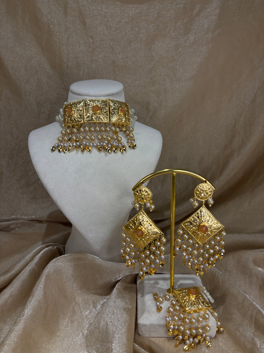 Light orange jadau choker set
