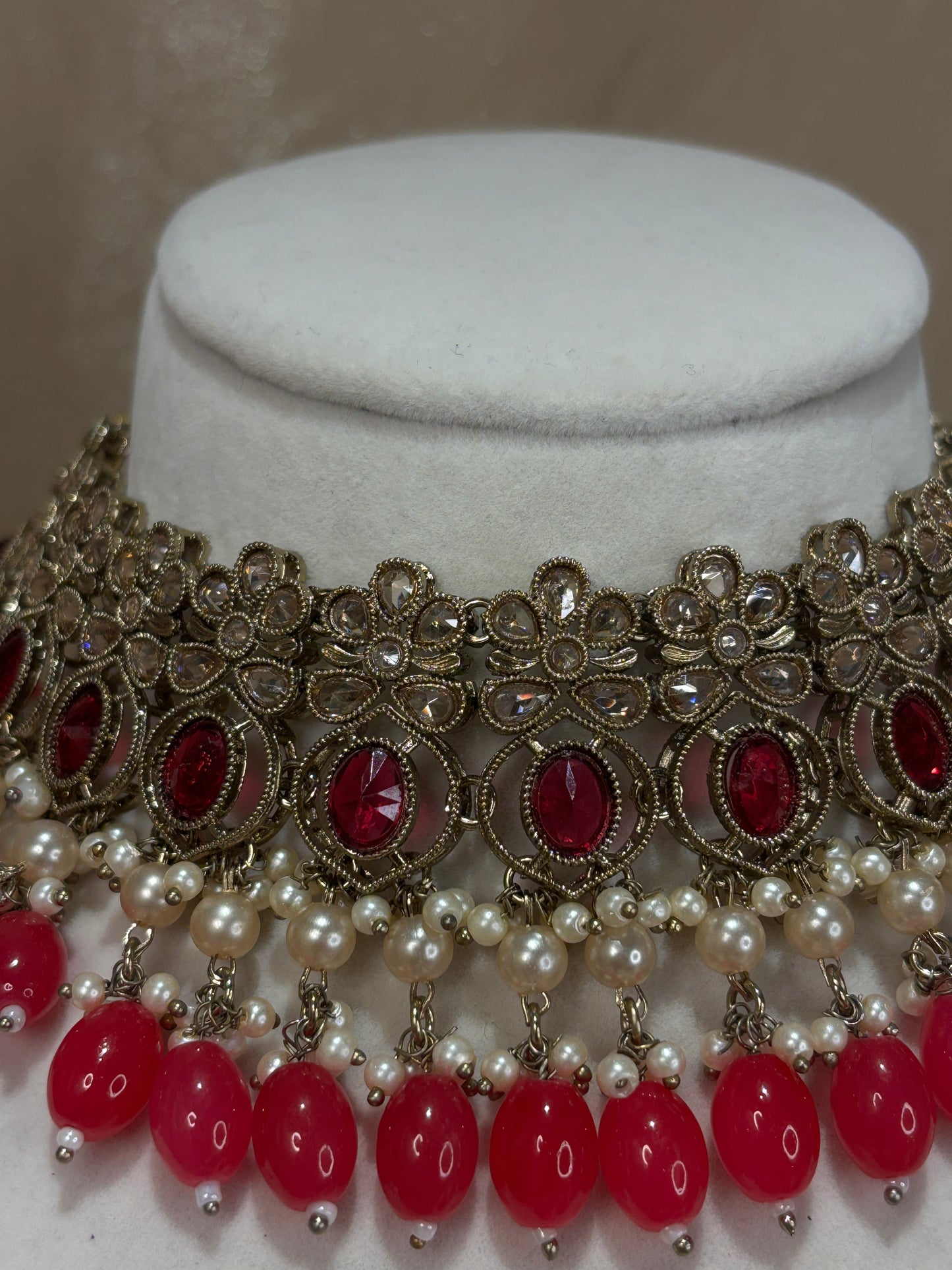 Hot pink choker set