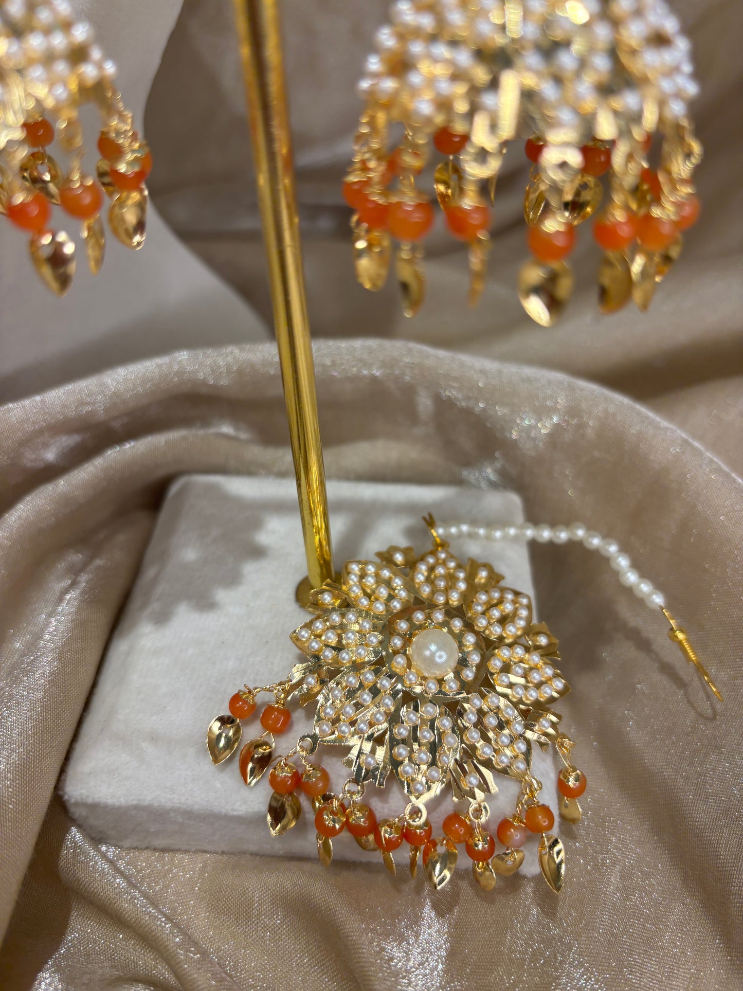 Orange jadau necklace set