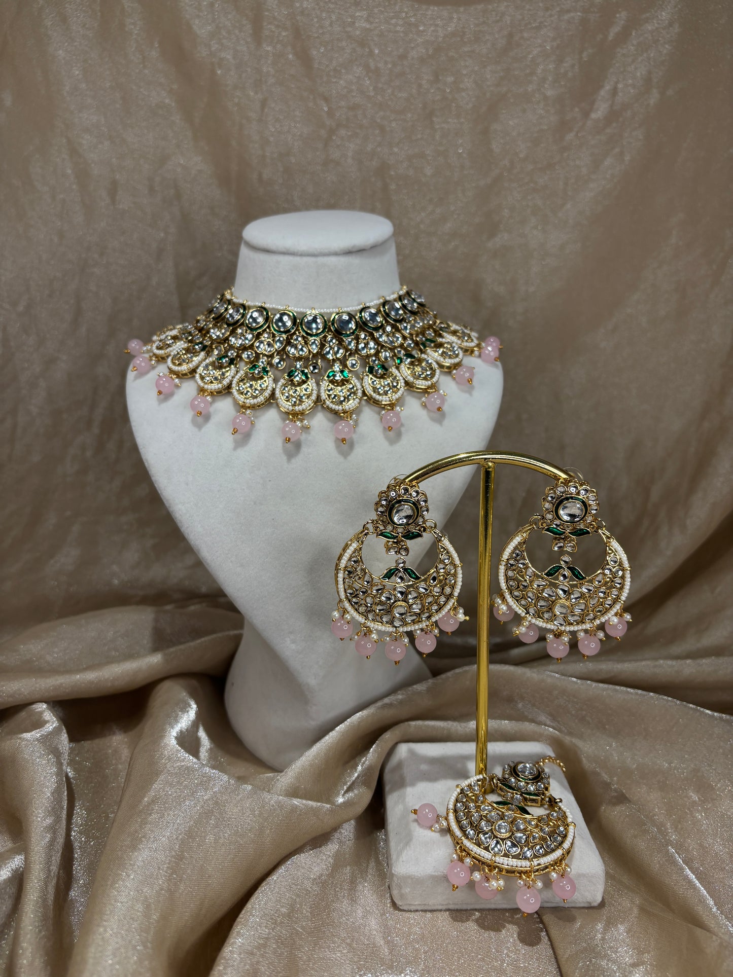 Baby pink heavy necklace set