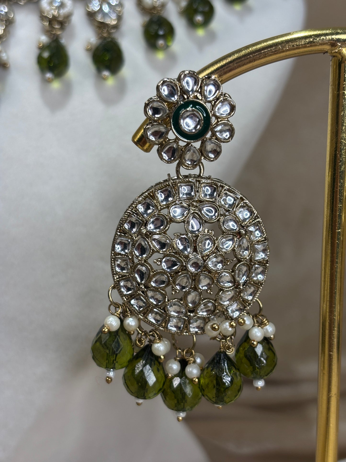 Green necklace set