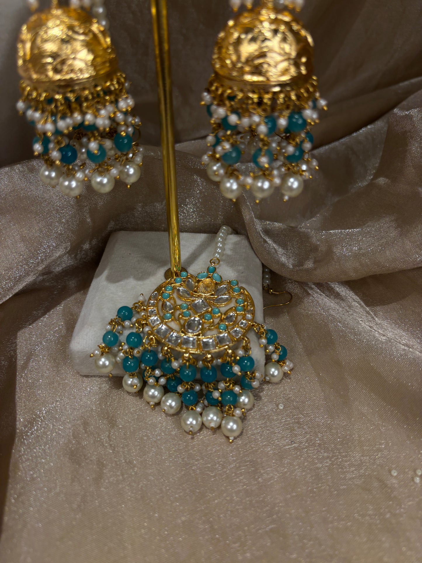 Sky blue kundan choker set