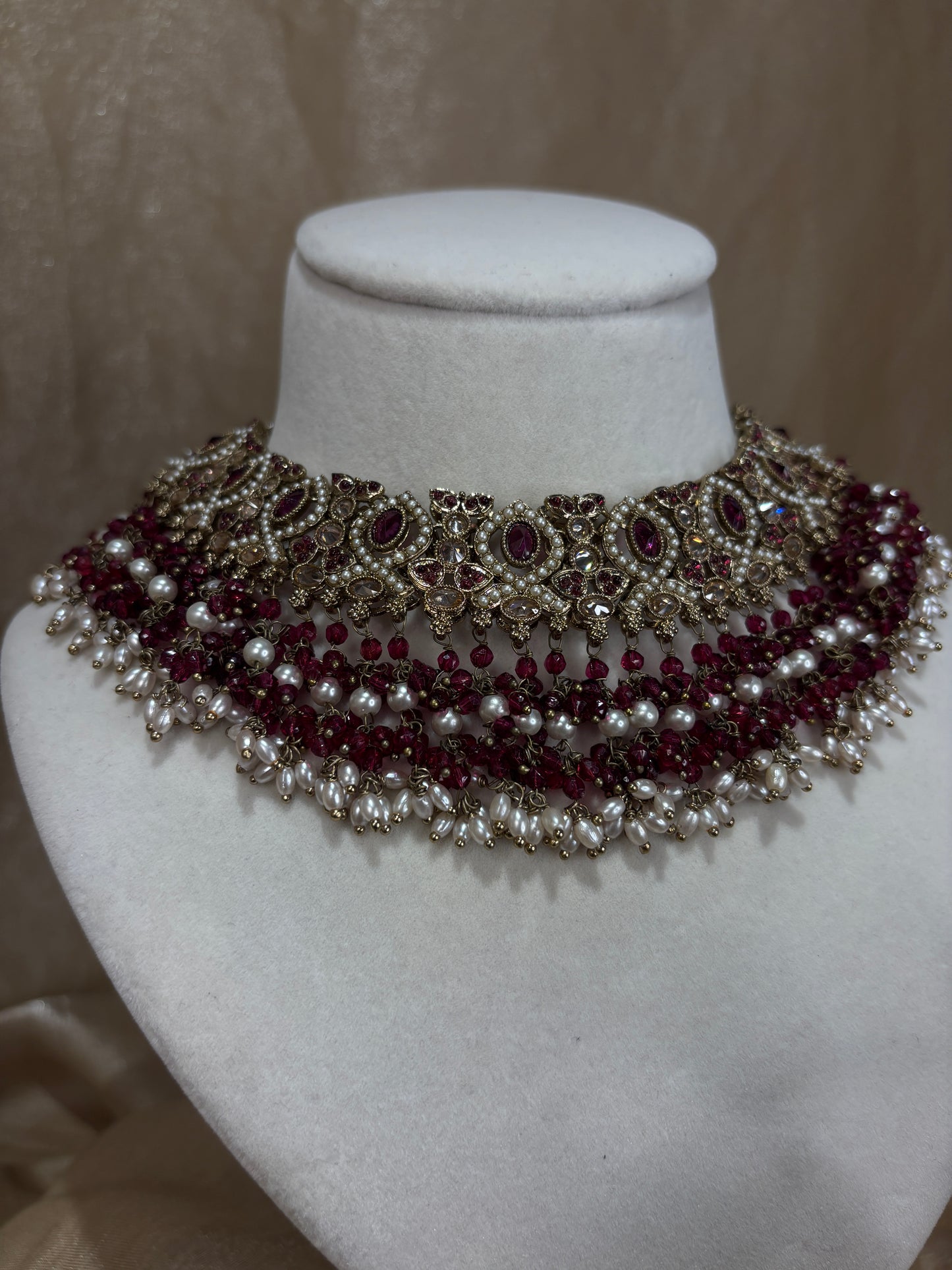 Heavy maroon necklace set
