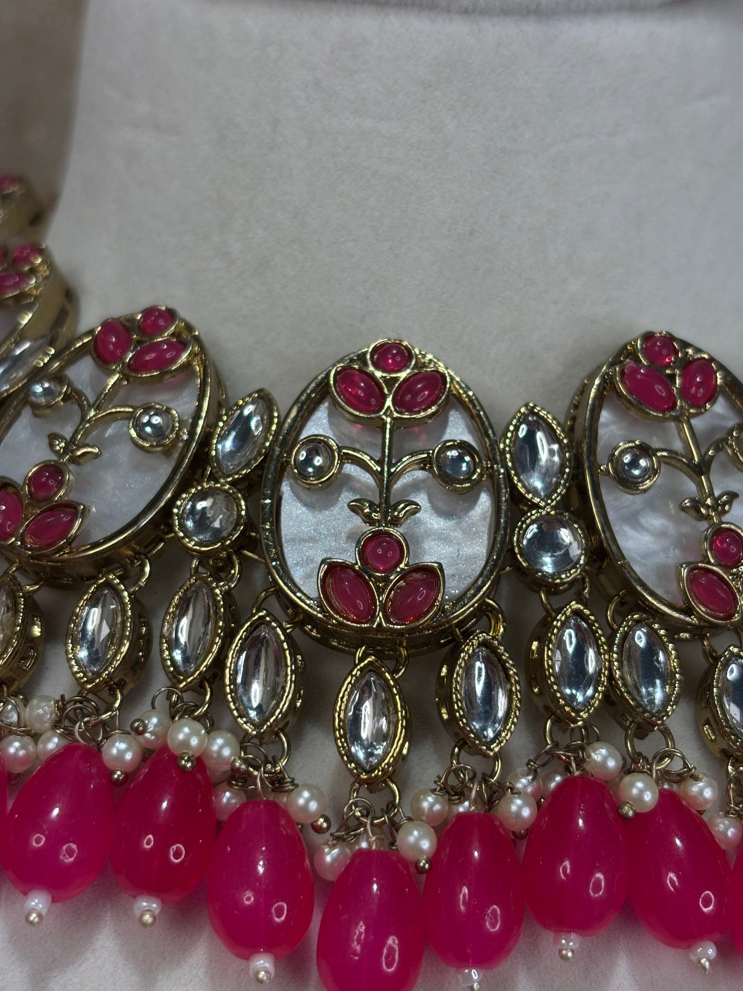 Hot pink mother of pearl choker set