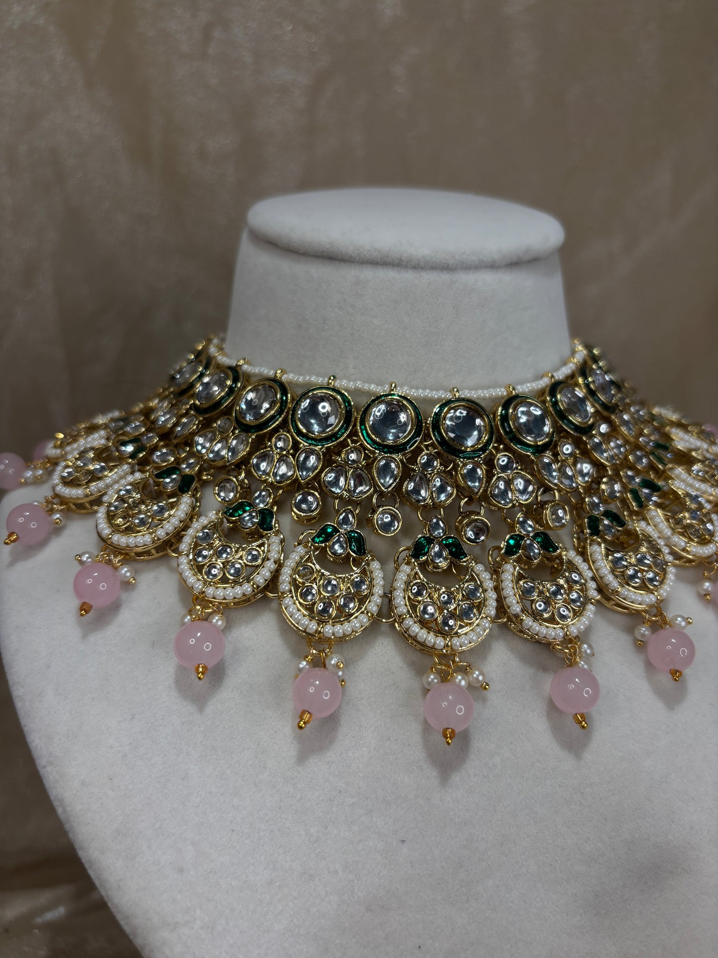 Baby pink heavy necklace set