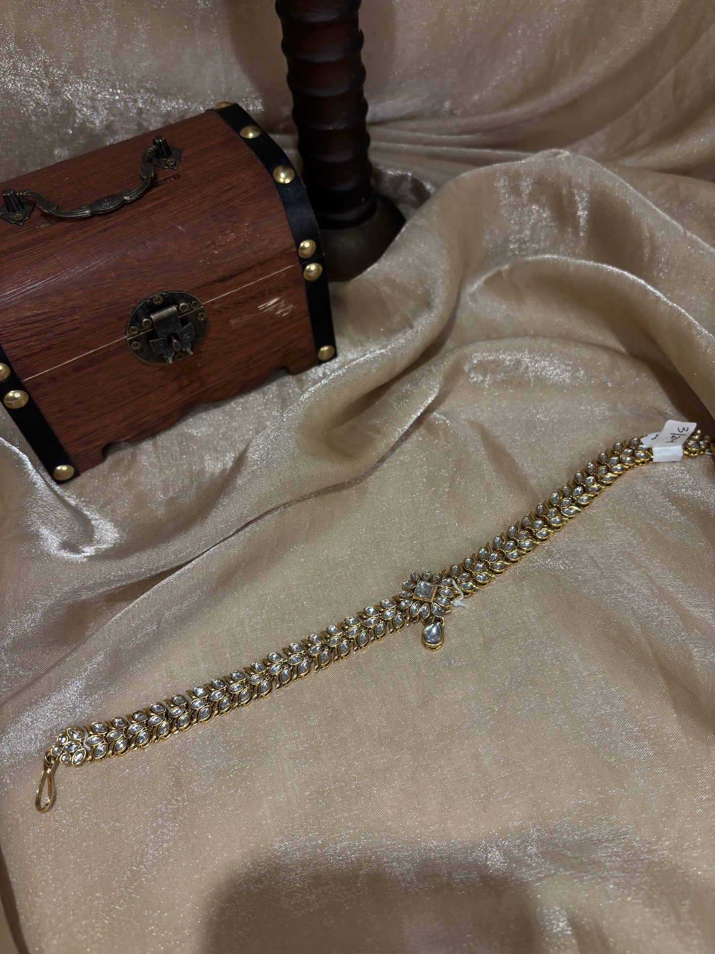 Kundan matha Patti