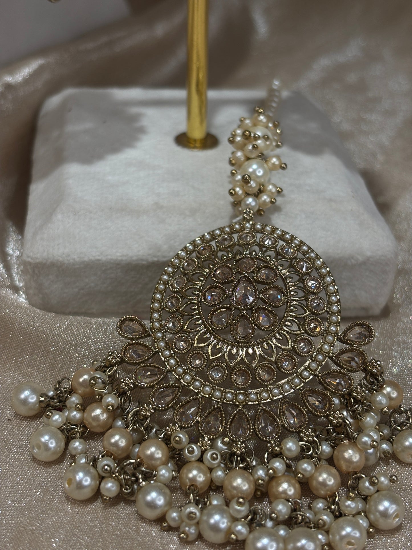 Gold choker set