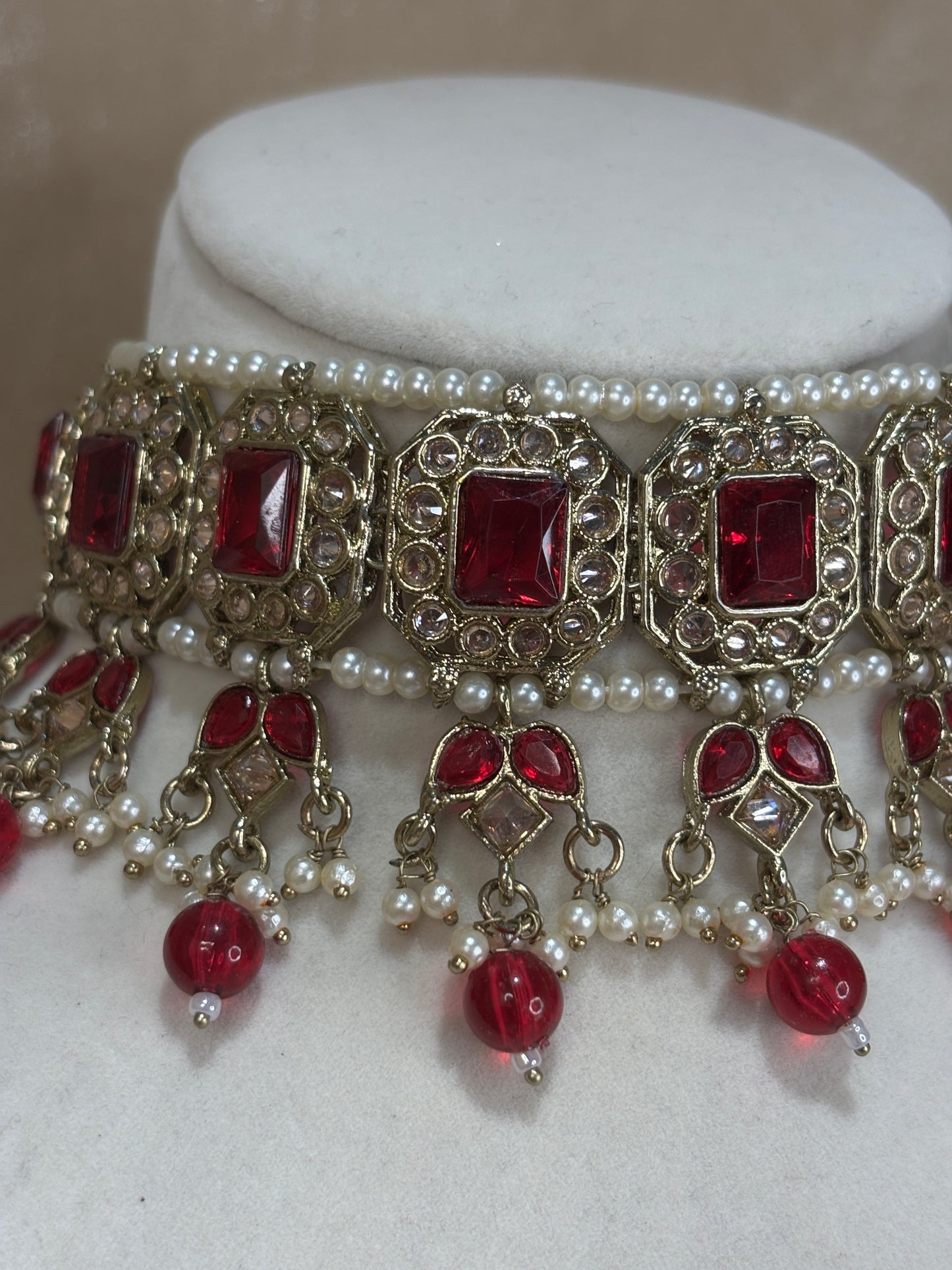 Hot pink choker set
