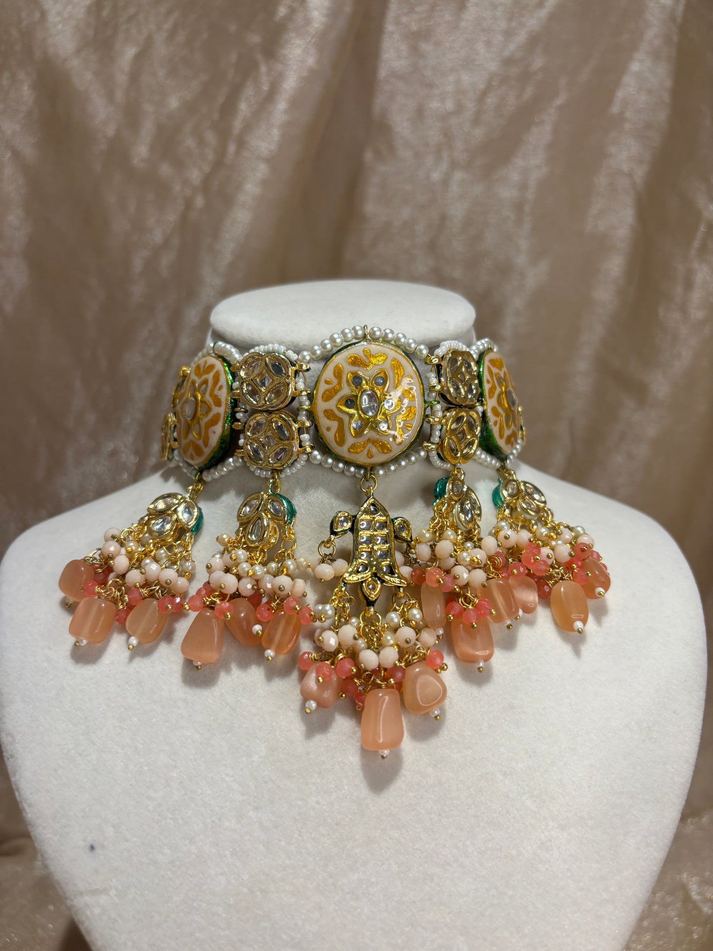 Orange choker set