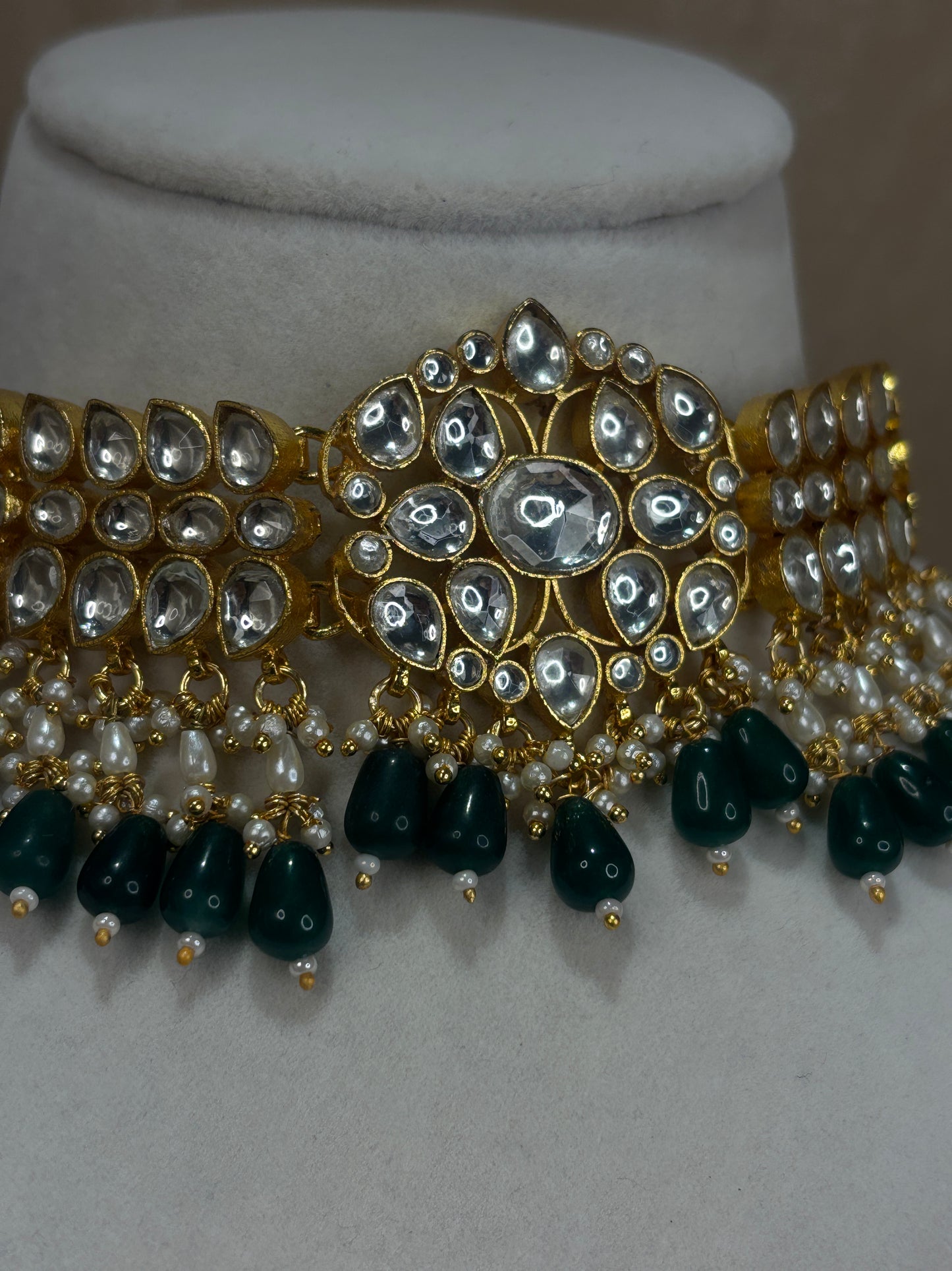 Emerald green choker