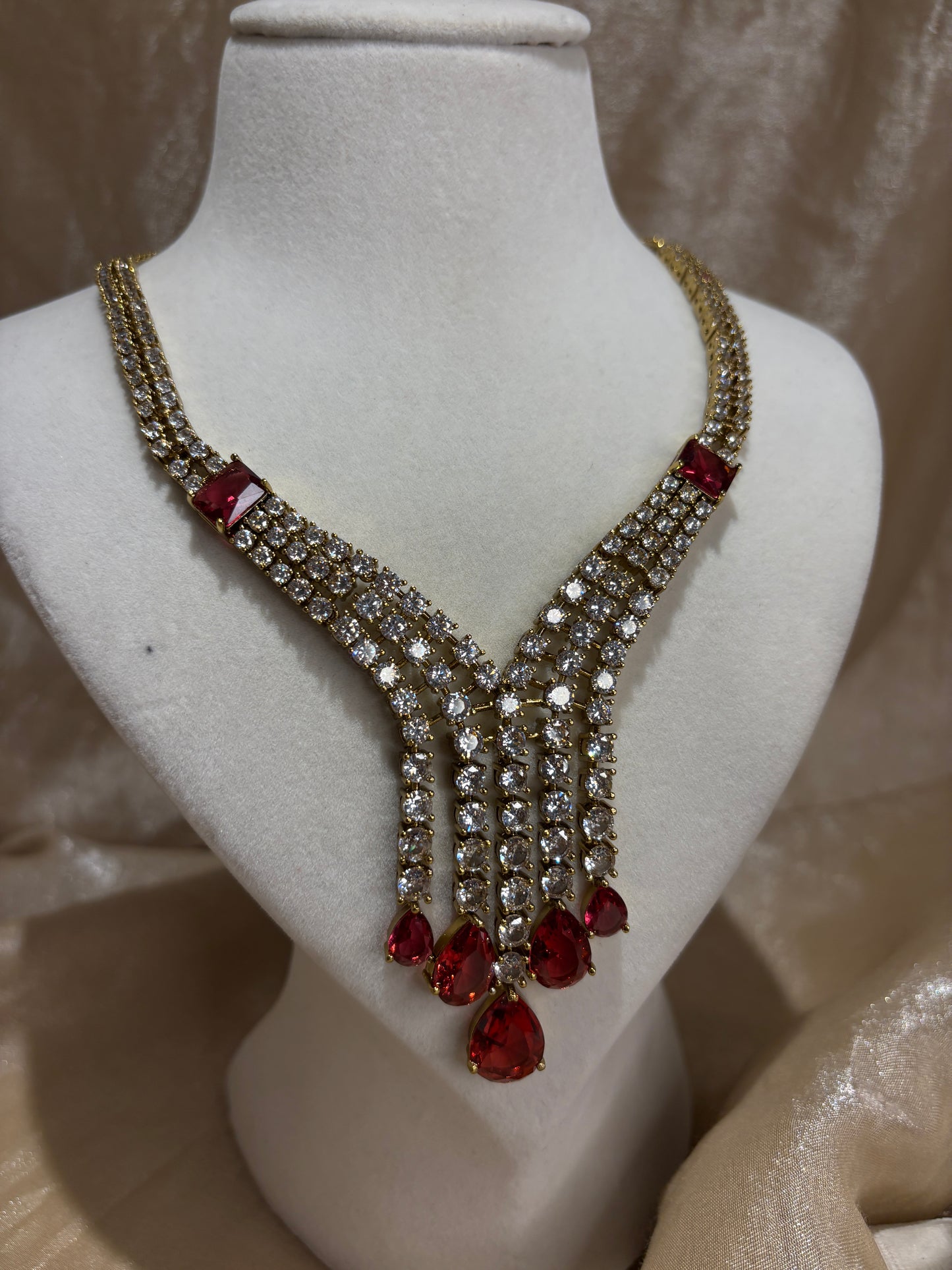 Red necklace set