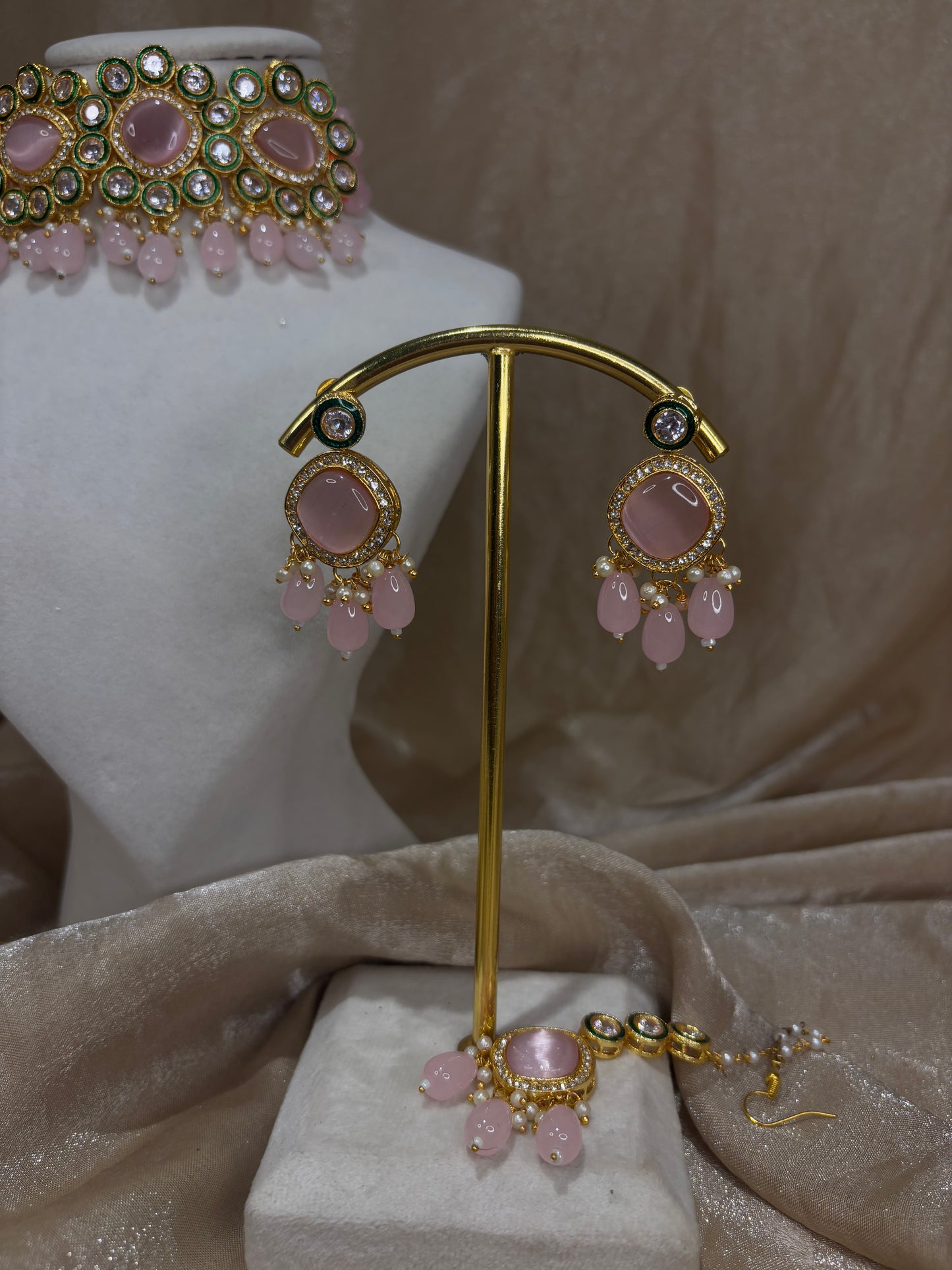 Baby pink choker set
