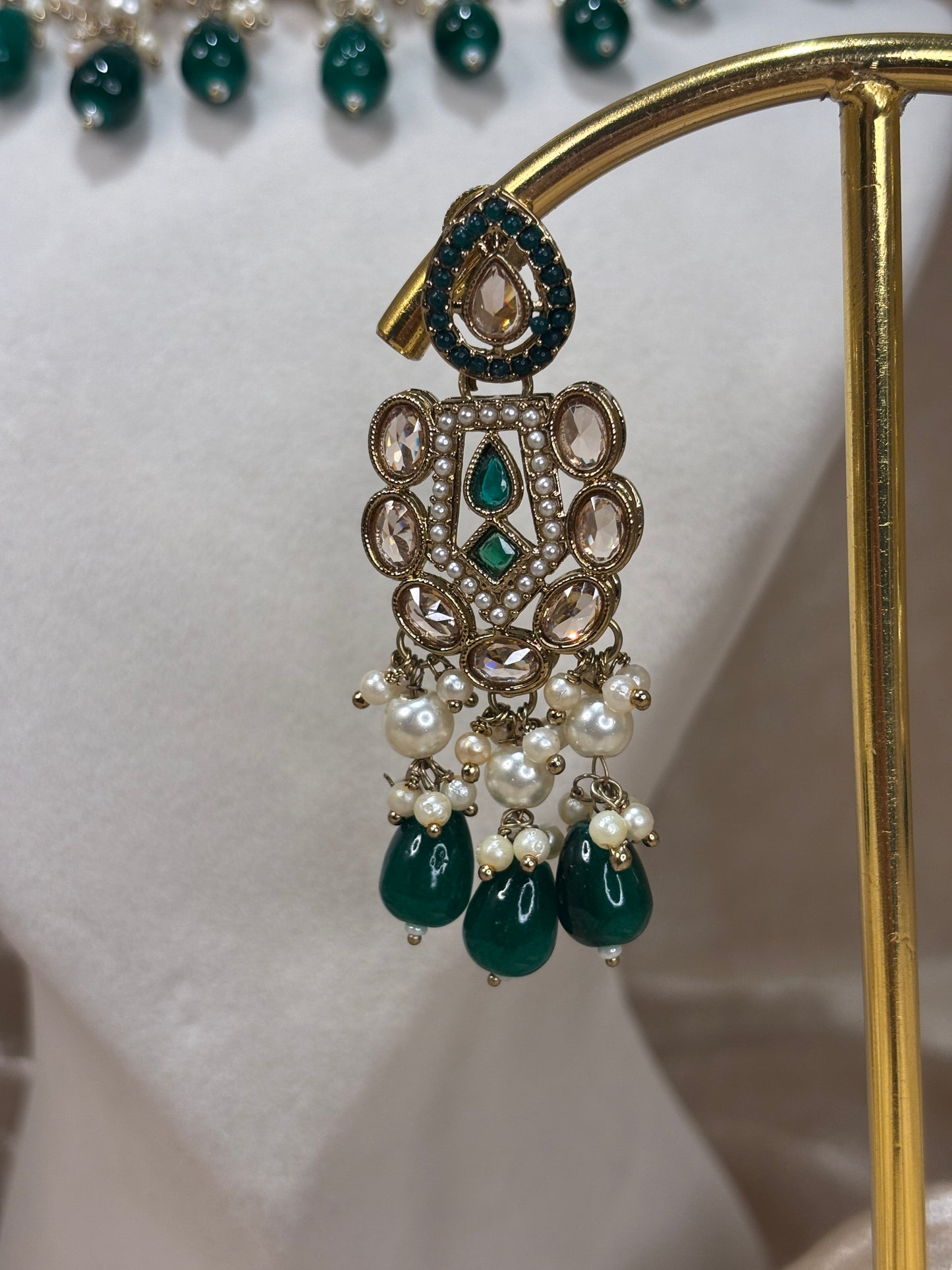 Emearld green choker set