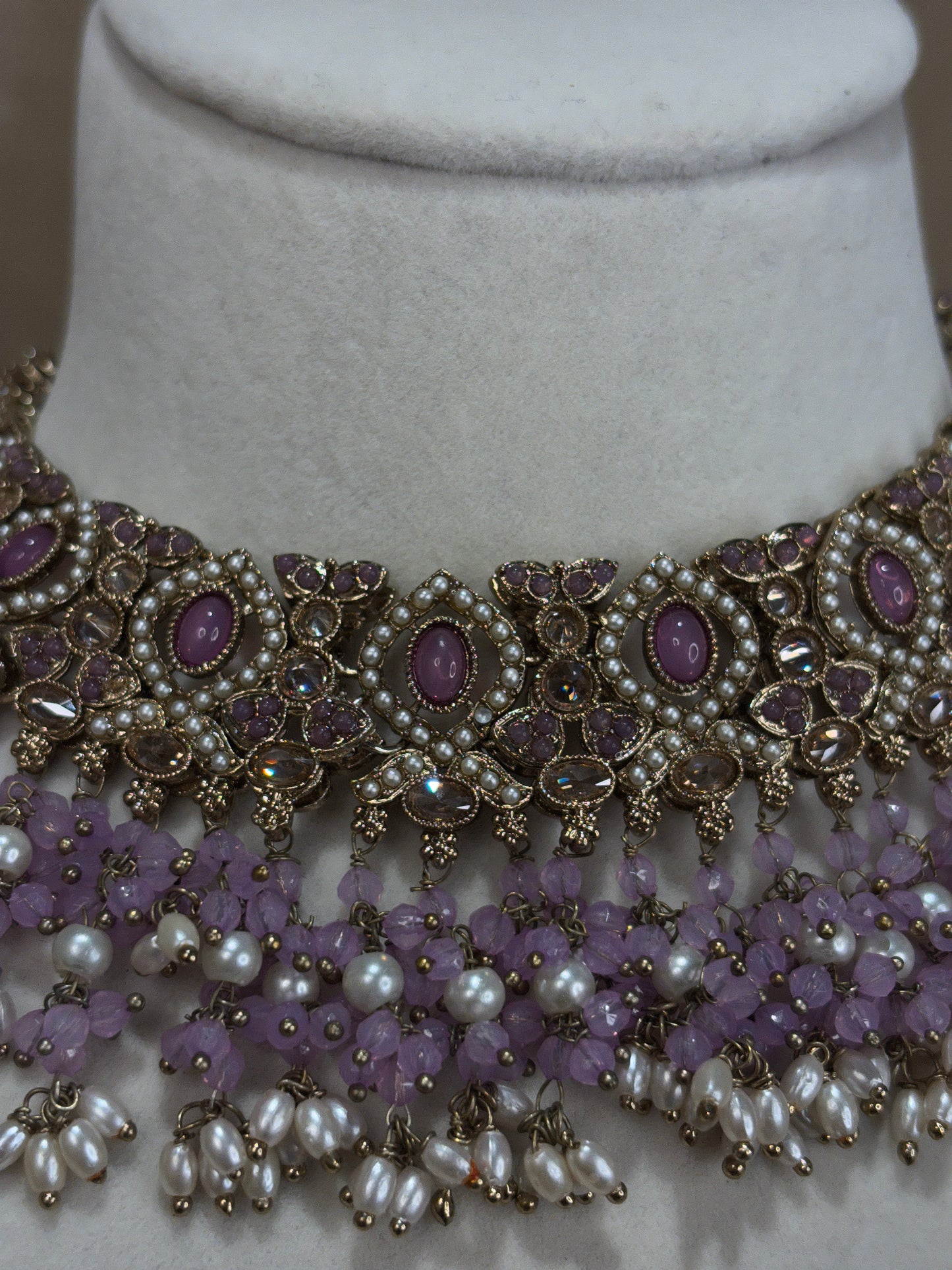Heavy lavender necklace set