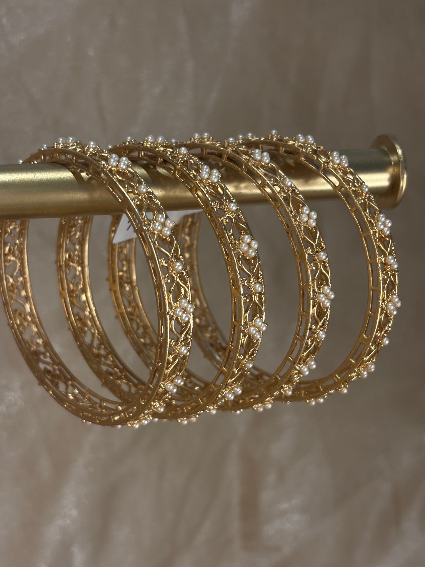 Antique gold kare