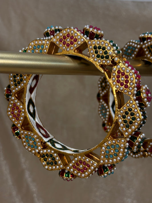 Multi colour rajwadi kare
