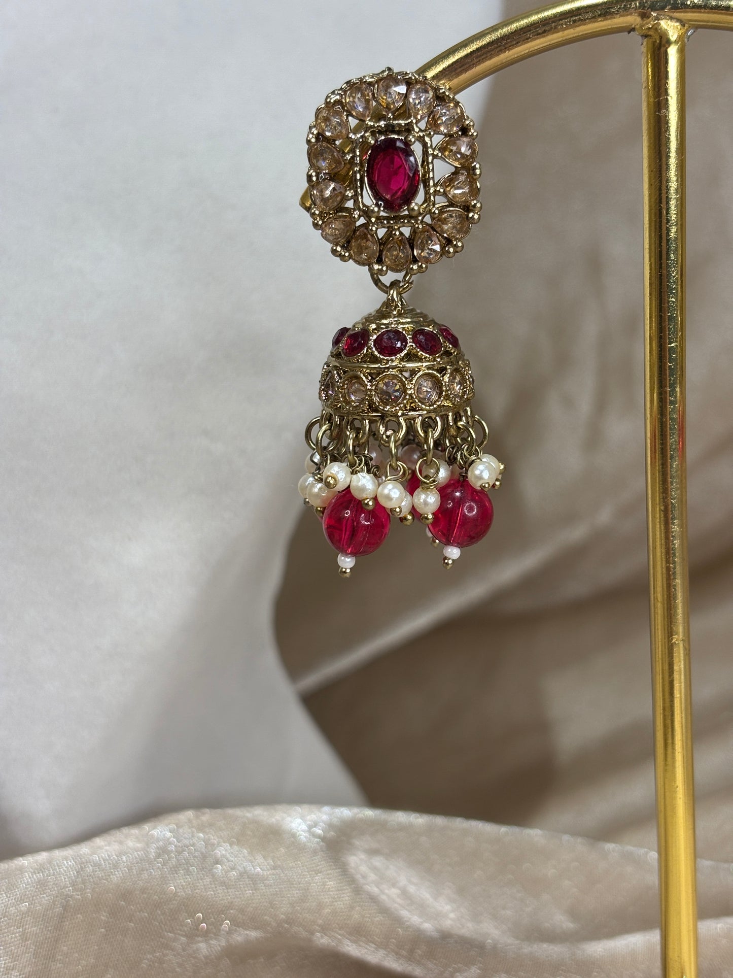Red choker set