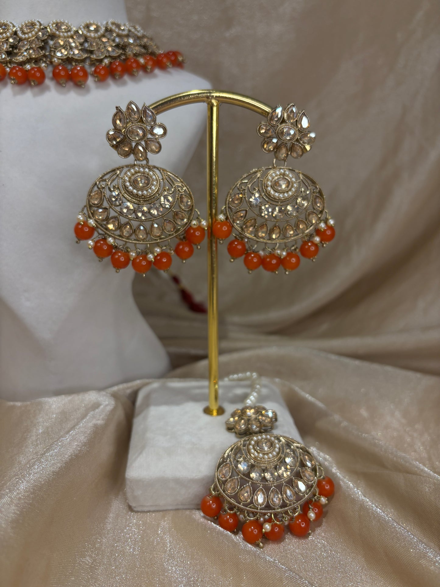 Orange necklace set
