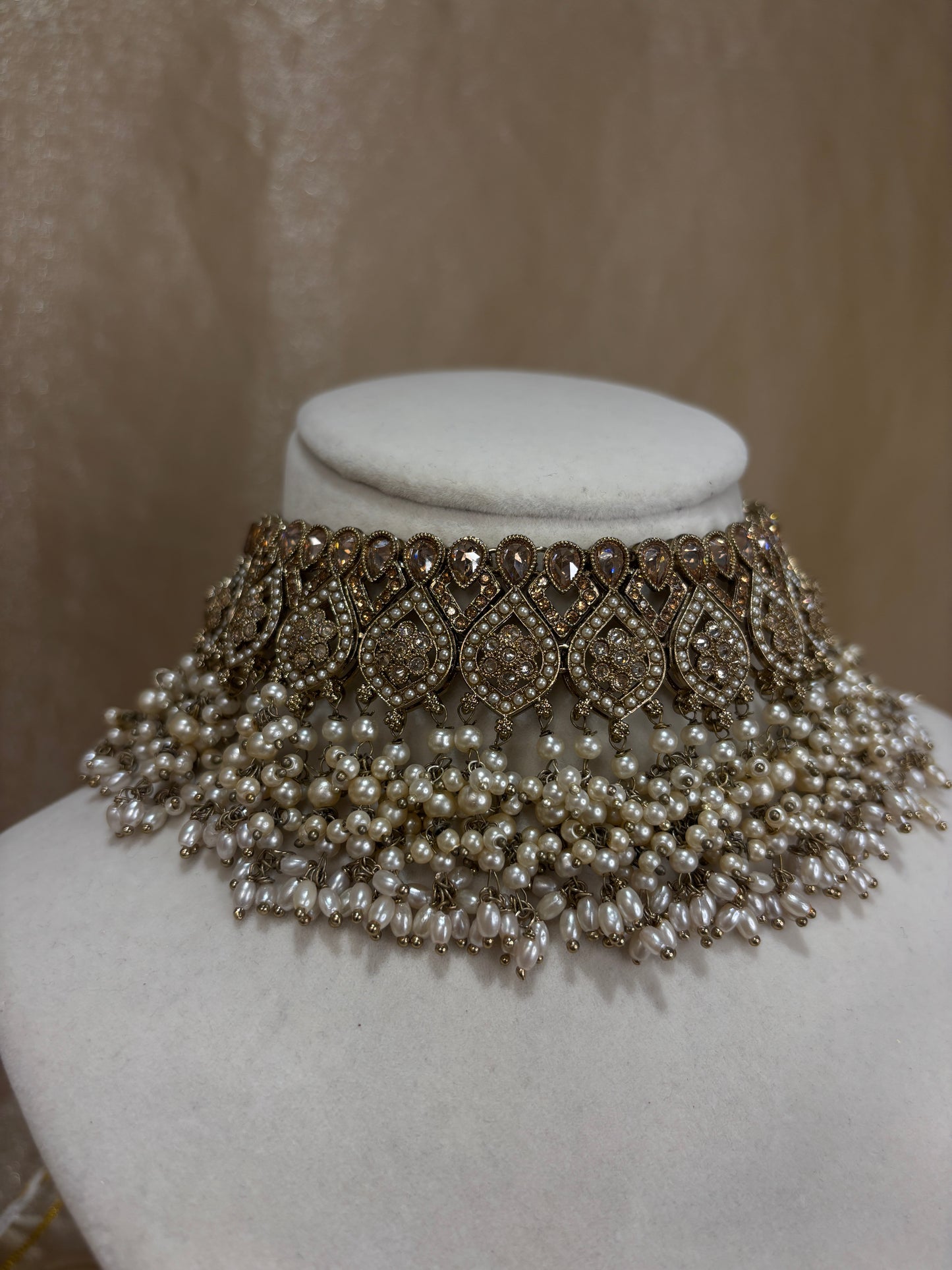 Heavy gold choker set