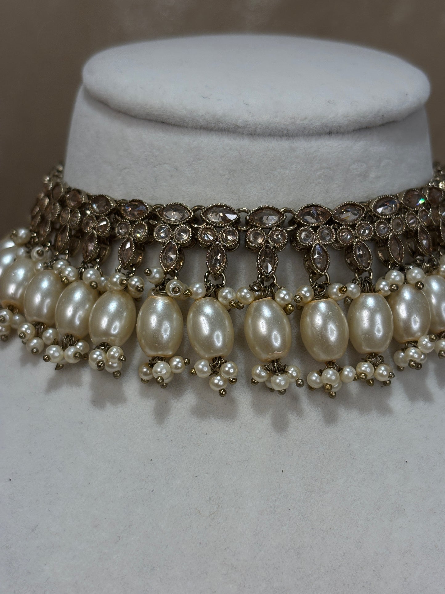Gold choker set