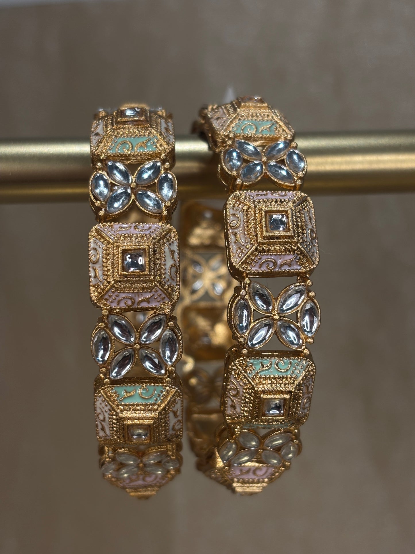 Meenakari kare